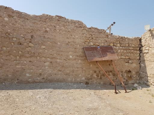 عکس قلعه نادری (قلعه لافت)