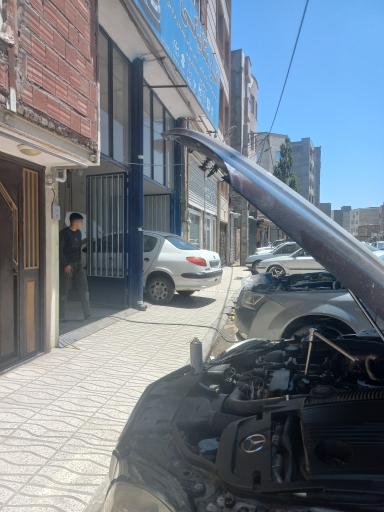 عکس تعمیرگاه‌ تخصصی خودرو کریم