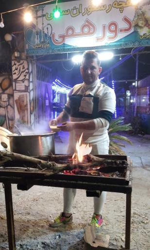 عکس باغچه رستوران دورهمی