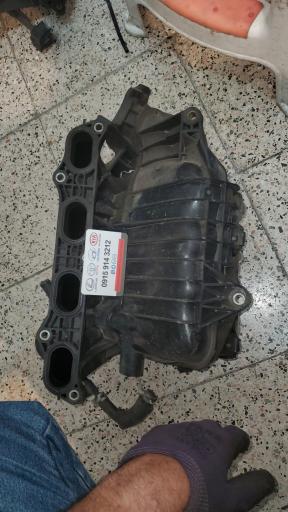 عکس لوازم یدکی تویوتا با انصاف نو و استوک مشهد سعید سنگانی