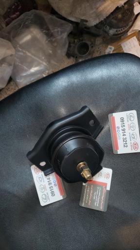 عکس لوازم یدکی تویوتا با انصاف نو و استوک مشهد سعید سنگانی