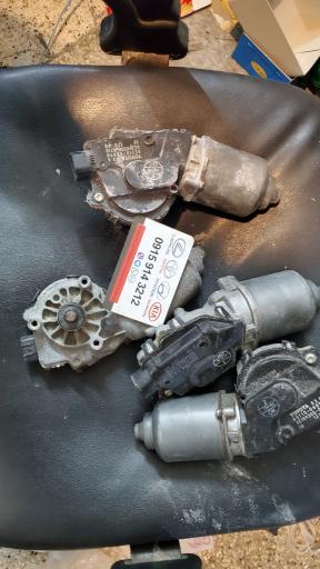 عکس لوازم یدکی تویوتا با انصاف نو و استوک مشهد سعید سنگانی