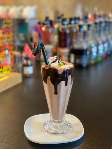 عکس کافی شاپ طهرانچیان