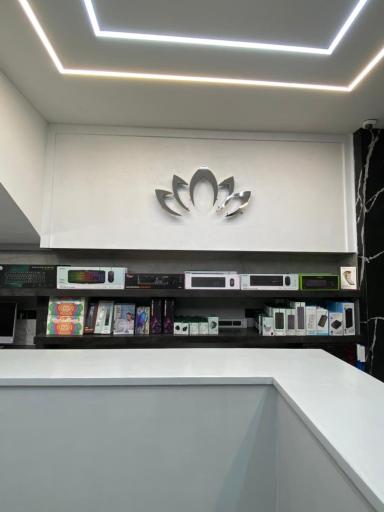 عکس لپتاپ لوتوس