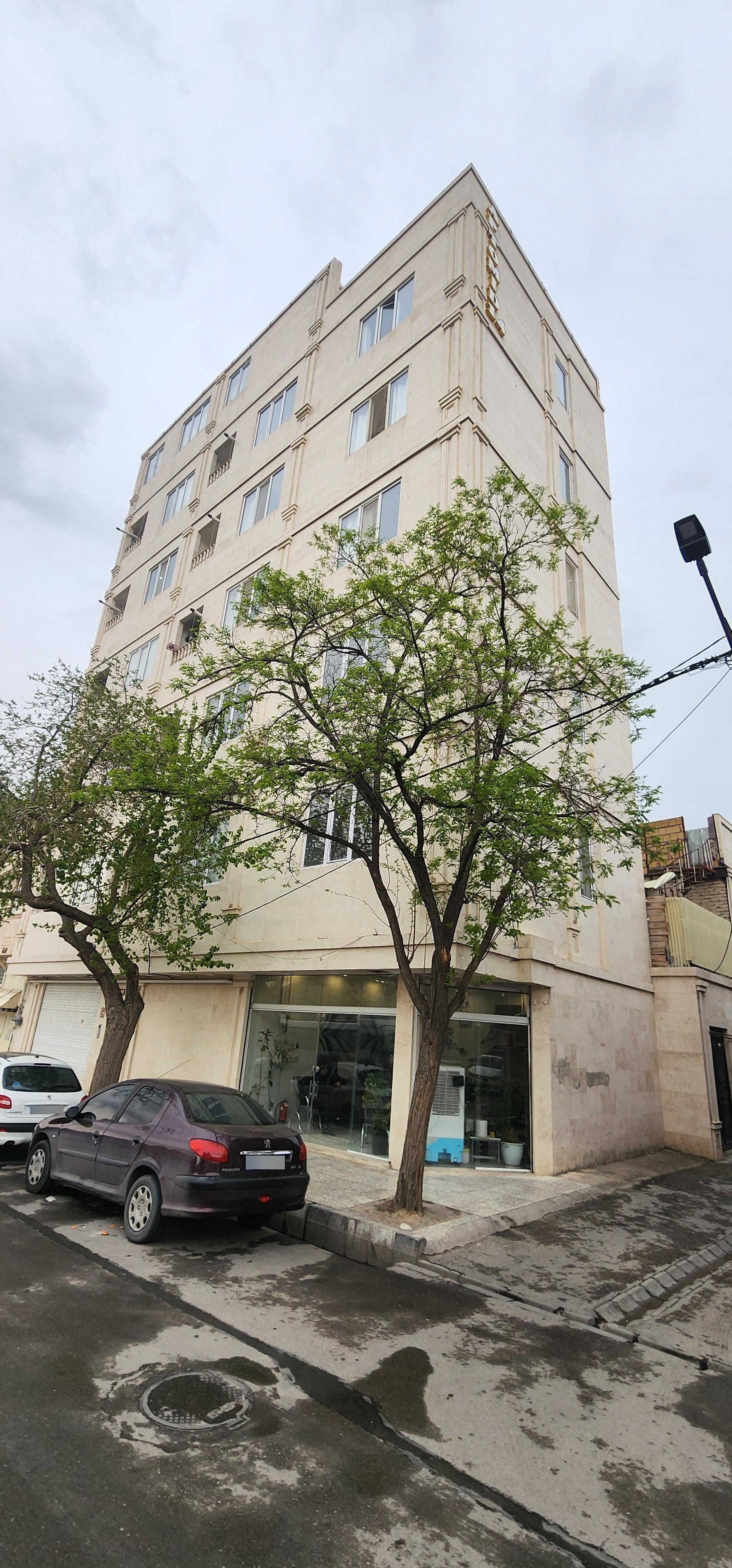 عکس گروه ساختمانی امید