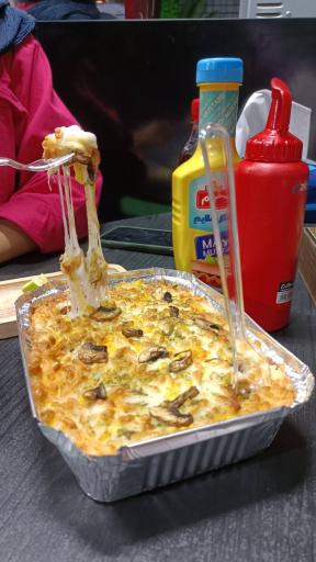 عکس کافه پولونیا