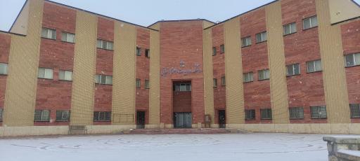 دانشکده ادبیات و علوم انسانی