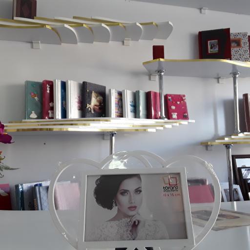 عکس آتلیه عکاسی لنز سبز