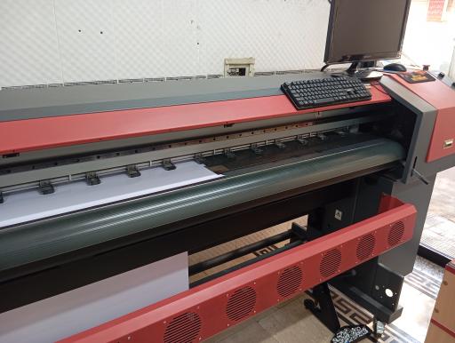 عکس چاپ بنر الماس ری 