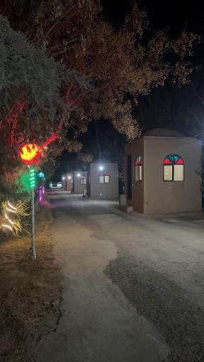 عکس رستوران باغ رویایی زیتون