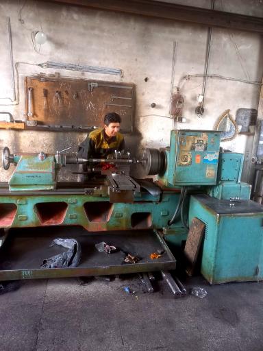 عکس تراشکاری ماشین آلات سنگین علی نیا