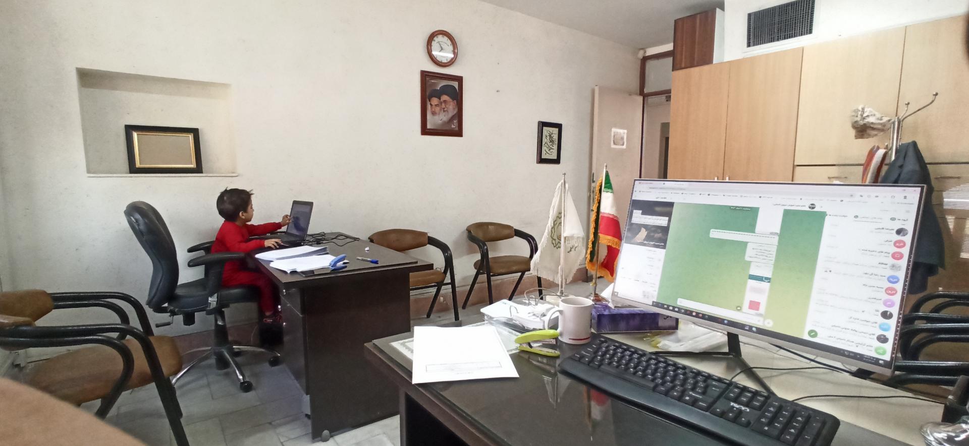 عکس کارشناسی آموزش نیروی انسانی اداره‌ی آموزش و پرورش ناحیه ۴