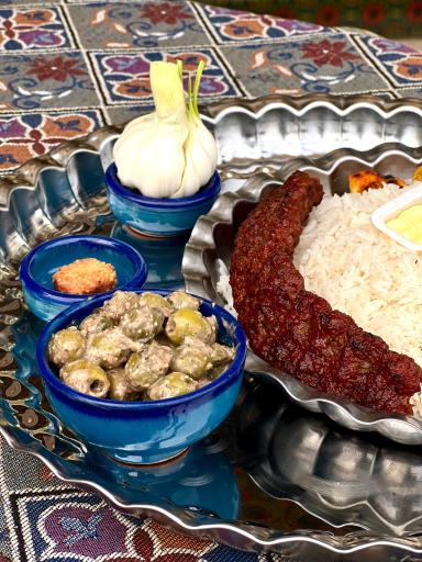 عکس چلوکبابی پارسا