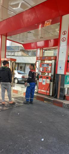 عکس پمپ بنزین اختصاصی صدف