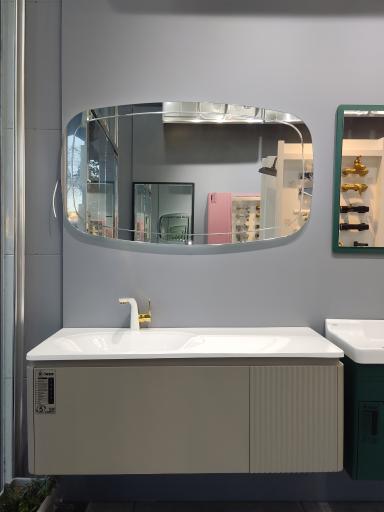 عکس فروشگاه پلاس (نمایندگی روشویی های لوکس رینزا)