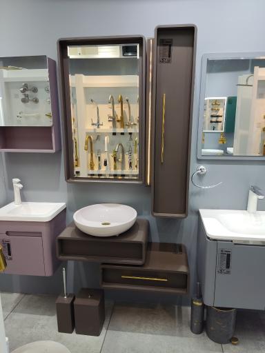 عکس فروشگاه پلاس (نمایندگی روشویی های لوکس رینزا)