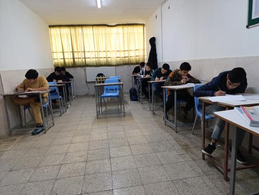 عکس دبیرستان پسرانه رویان