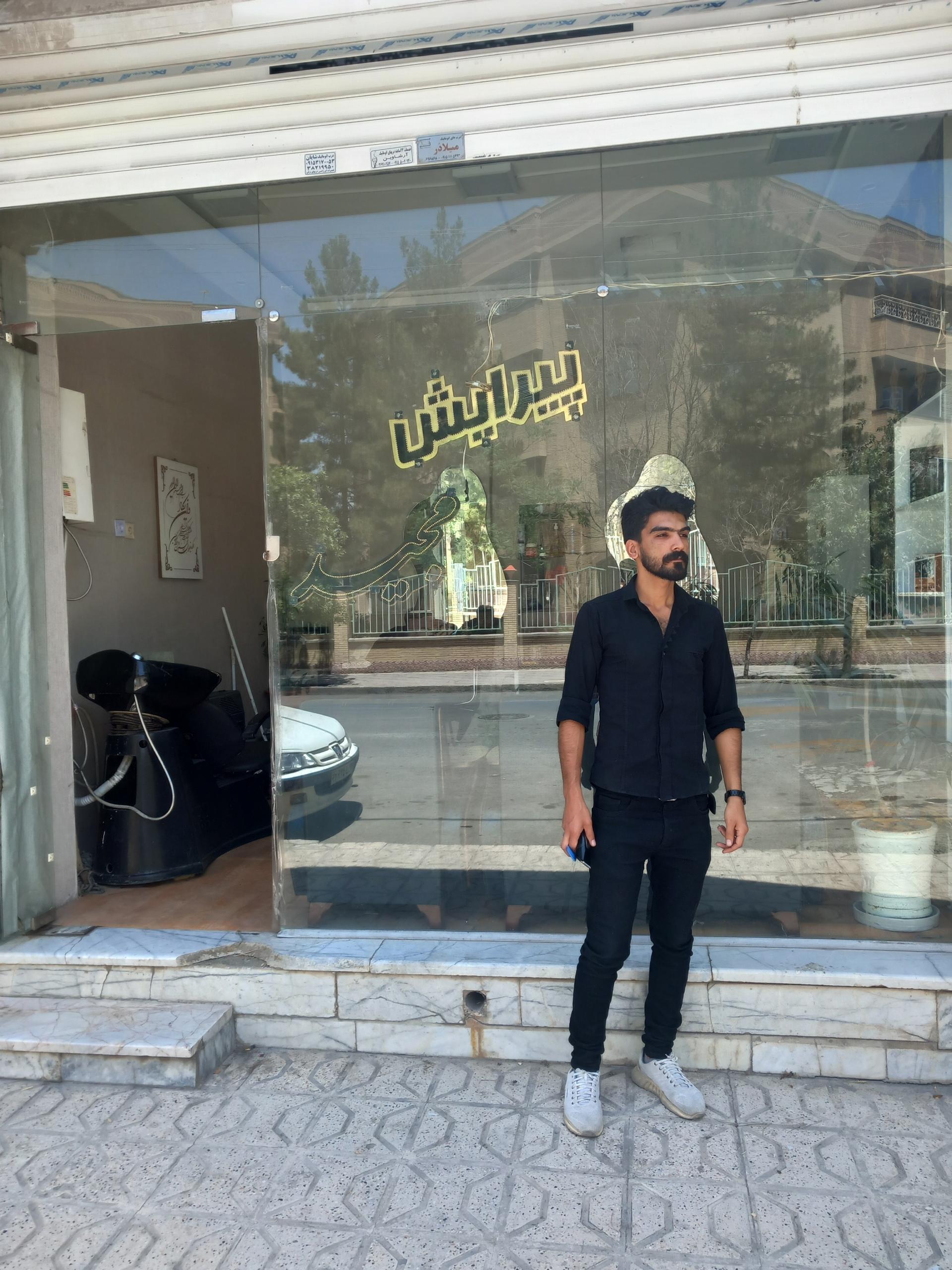 عکس آرایشگاه مردانه مجید