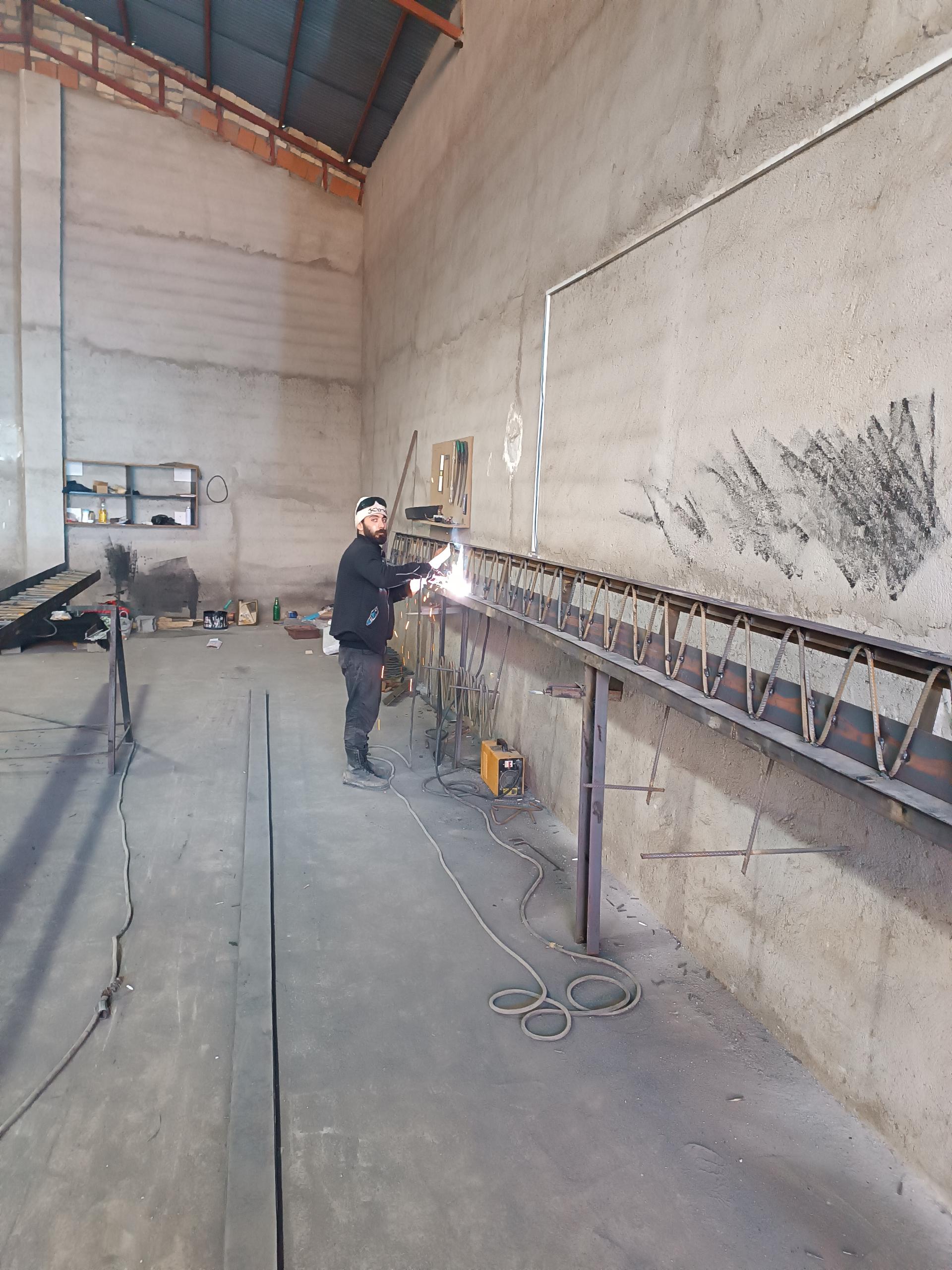 عکس تیرچه کرومیت خادمی