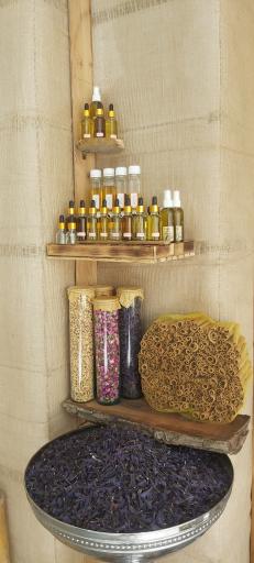 عکس عطاری تین