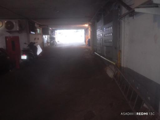 عکس پارکینگ پارس