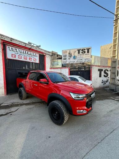 عکس طراح صنعت توس