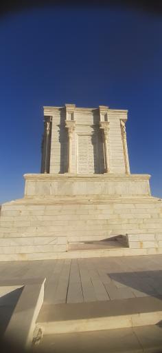 عکس آرامگاه فردوسی مینی ورد