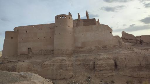 عکس نارین قلعه