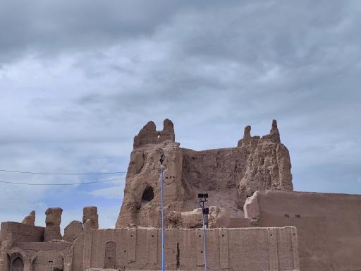 عکس نارین قلعه