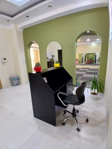 عکس آکادمی ورزشی مانا