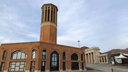 آرامگاه فردوسی مینی ورد