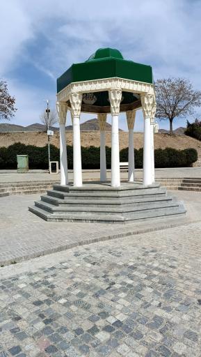 عکس آرامگاه فردوسی مینی ورد