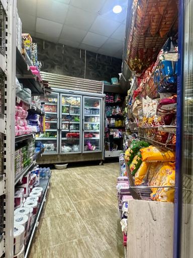 عکس سوپر مارکت شهرام و برادران