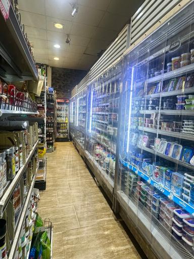 عکس سوپر مارکت شهرام و برادران