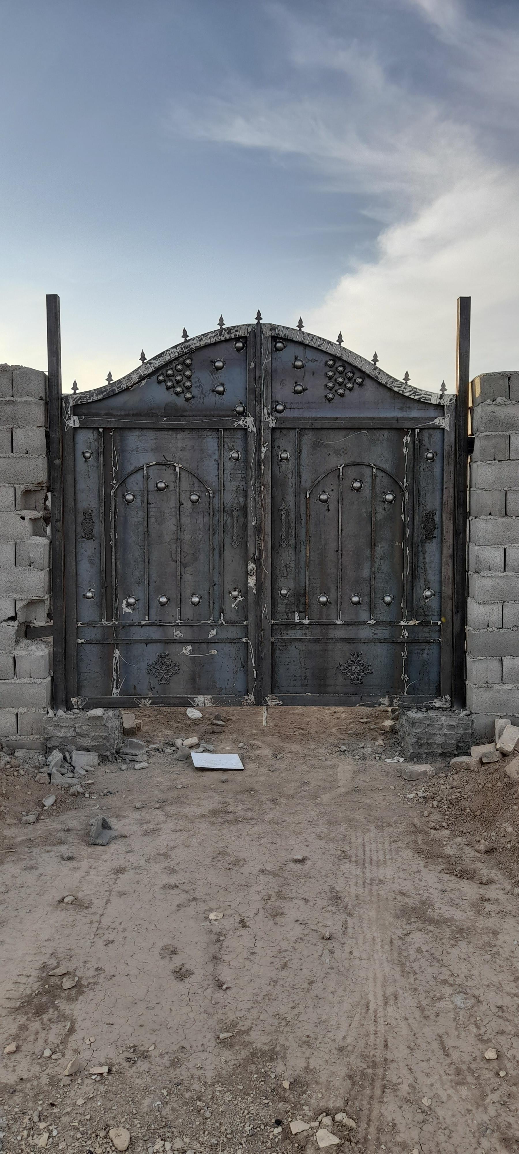 عکس کارگاه آهنگری اکاردئون