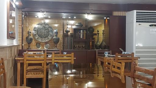 عکس رستوران سنتی شرزه