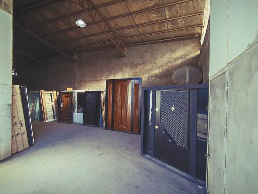 عکس انبار پخش درب ضد‌ سرقت کیان‌‌درب