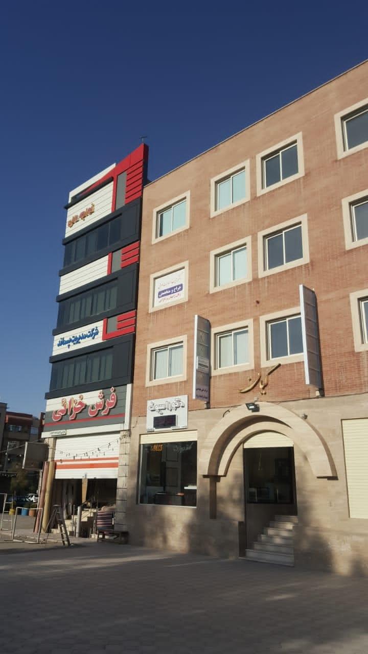 عکس دکتر نوابی متخصص زنان