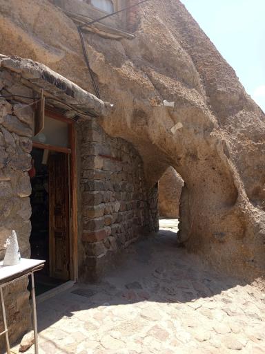 عکس دهکده صخره‌ای کندوان