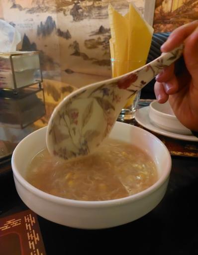 عکس رستوران چینی اژدهای طلایی