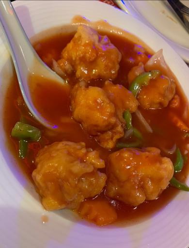 عکس رستوران چینی اژدهای طلایی