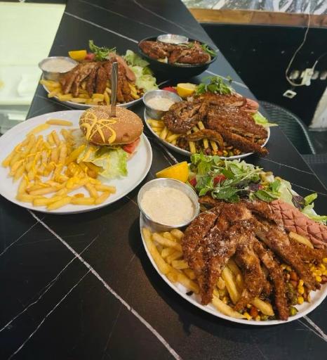 عکس کافه رستوران دنج