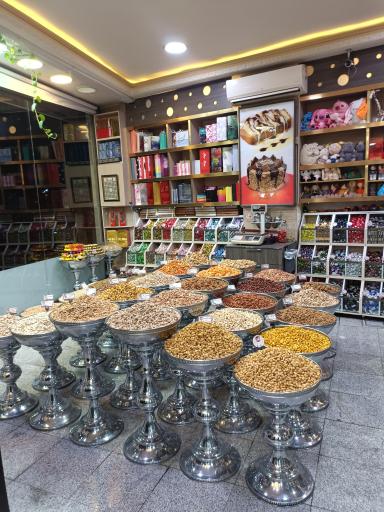 عکس قنادی لادن 