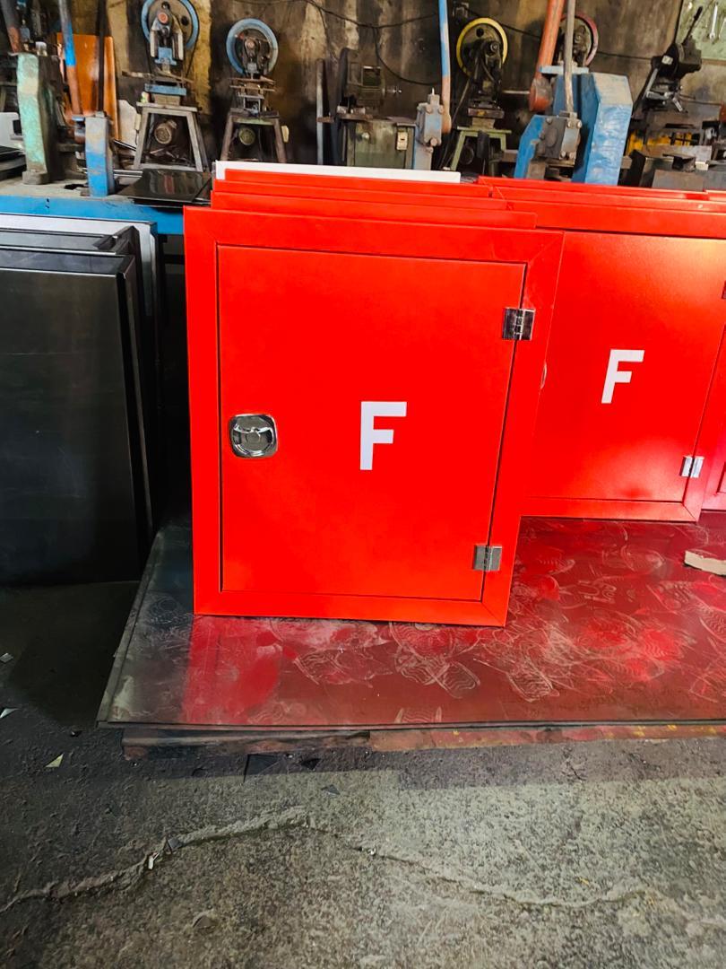 عکس مرکز پخش تجهیزات ایمنی ابزار کریمیان