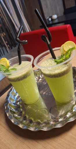 عکس کافه رستوران میرداماد 1001