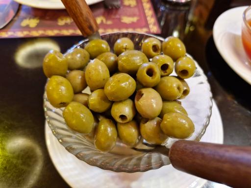 عکس رستوران چینی اژدهای طلایی
