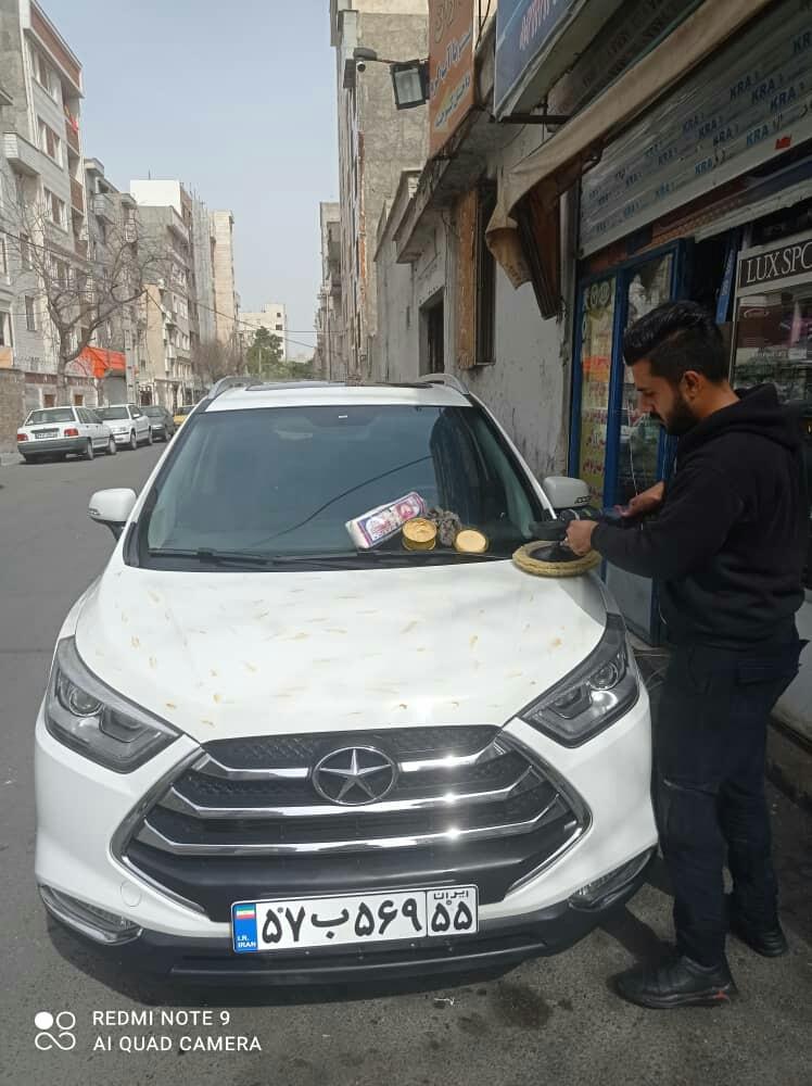 عکس شیشه اتومبیل سعید