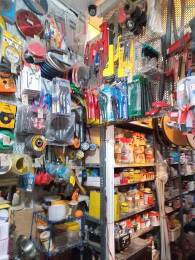 لوله و اتصالات و ابزار فروشی کریمی