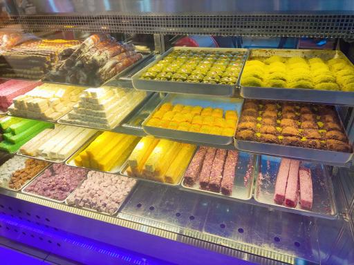 عکس باقلوای بولوت 