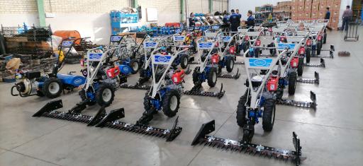 عکس گروه تولیدی برادران باشتنی